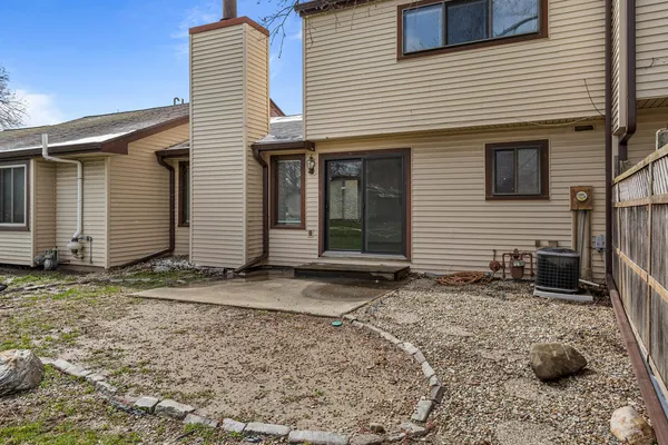 $159,900 | 416 Spring Circle, Unit 416, Urbana, IL 61802