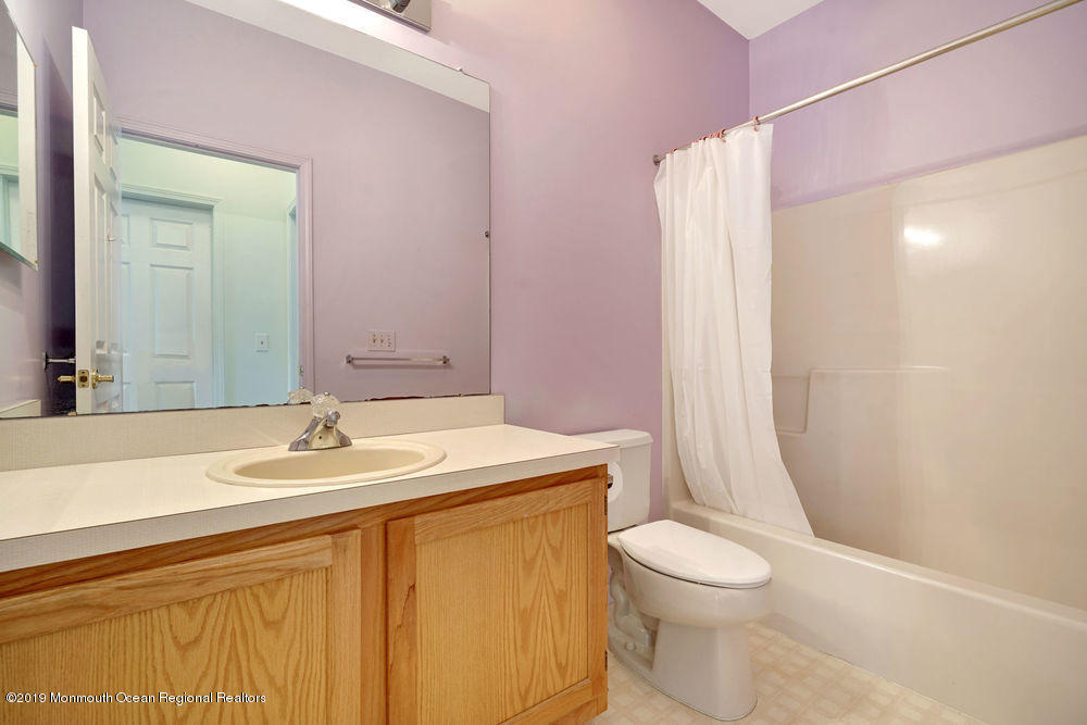 164 Sandpiper Road Barnegat, NJ 08005 - Photo 11 of 16 031_dsc07162-dsc07166