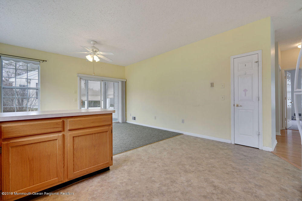 164 Sandpiper Road Barnegat, NJ 08005 - Photo 7 of 16 028_dsc07142-dsc07146