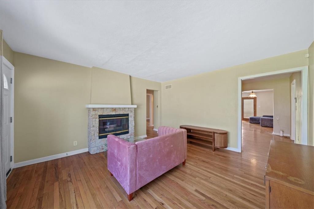 4924 Mission Road Roeland Park, KS 66205 - Photo 4 of 25