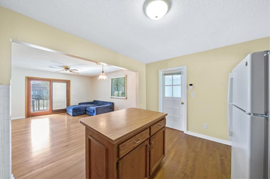 4924 Mission Road Roeland Park, KS 66205 - Photo 9 of 25