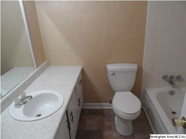 6326 Perry Street Anniston, AL 36206 - Photo 11 of 19