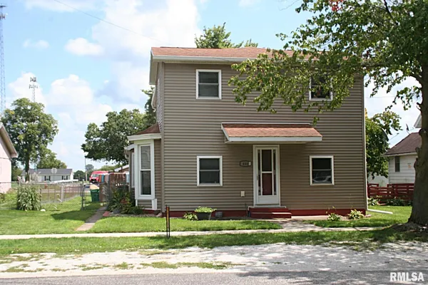 $184,900 | 400 South East Street, McLean, IL 61754