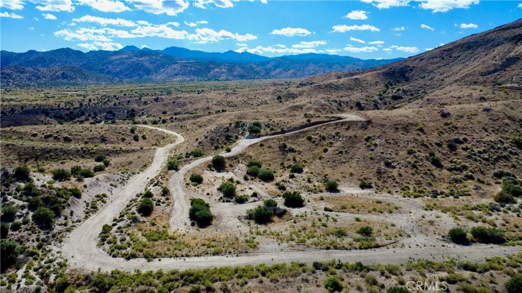 101 Cimarron Road Pioneertown, CA 92268 - Photo 3 of 14