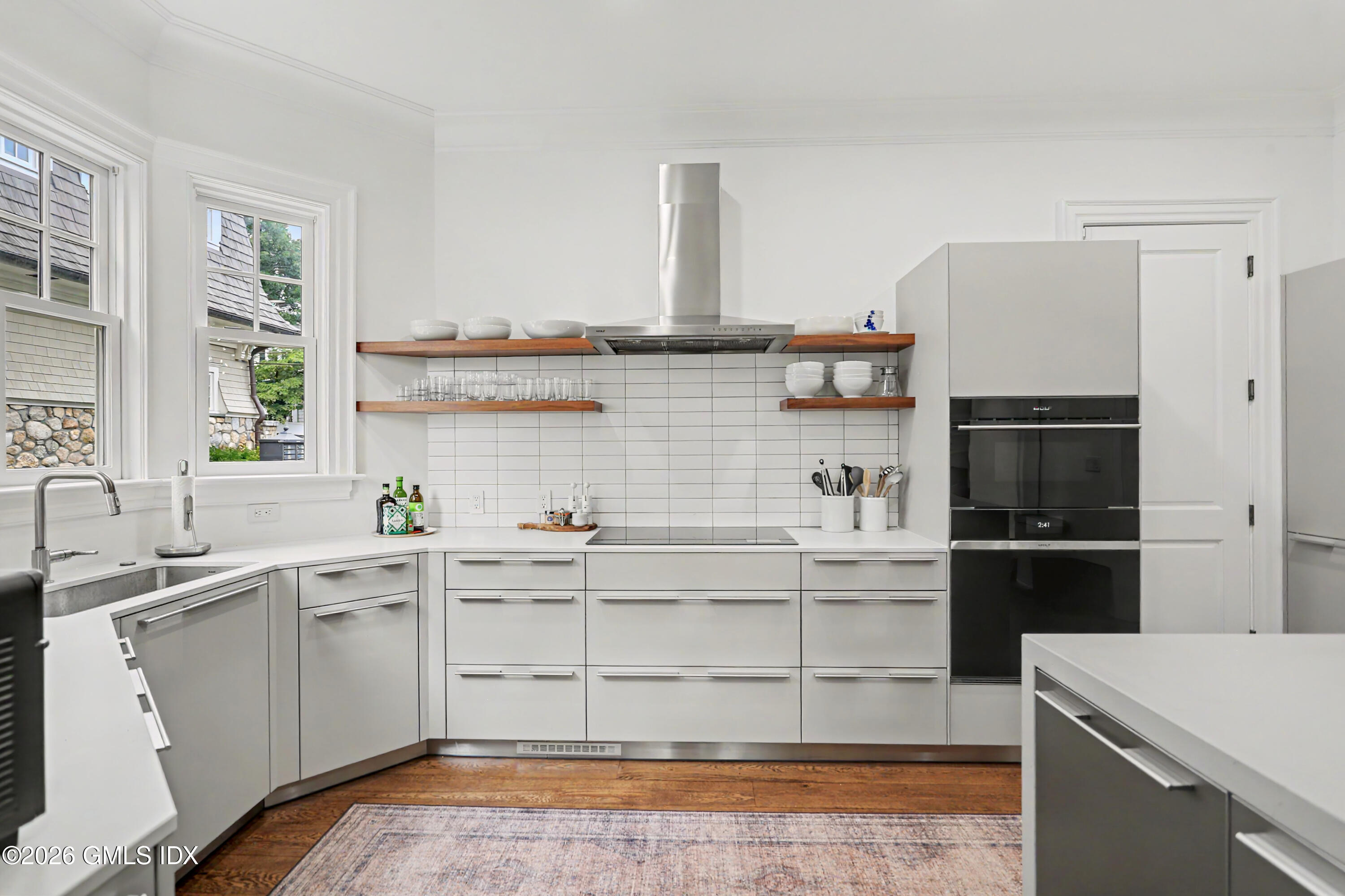 50 Sound View Drive, Unit 2 SOUTH Greenwich, CT 06830 - Photo 3 of 23 Bulthaup Kitchen