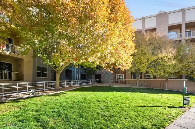 $1,595 | 50 East Serene Avenue, Unit 324, Las Vegas, NV 89123