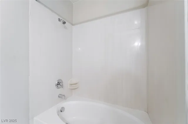 $1,595 | 50 East Serene Avenue, Unit 324, Las Vegas, NV 89123