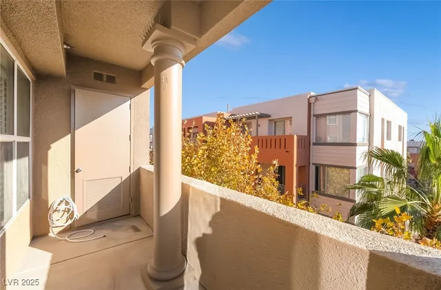$1,595 | 50 East Serene Avenue, Unit 324, Las Vegas, NV 89123