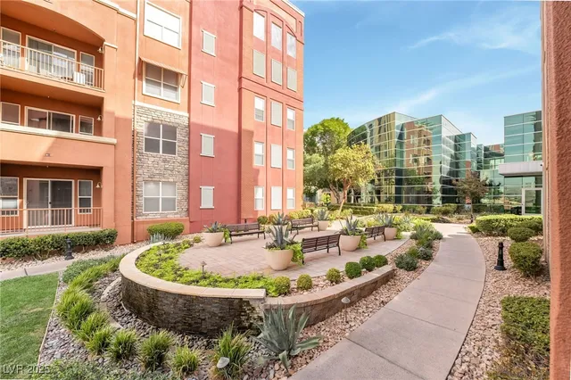 $1,595 | 50 East Serene Avenue, Unit 324, Las Vegas, NV 89123