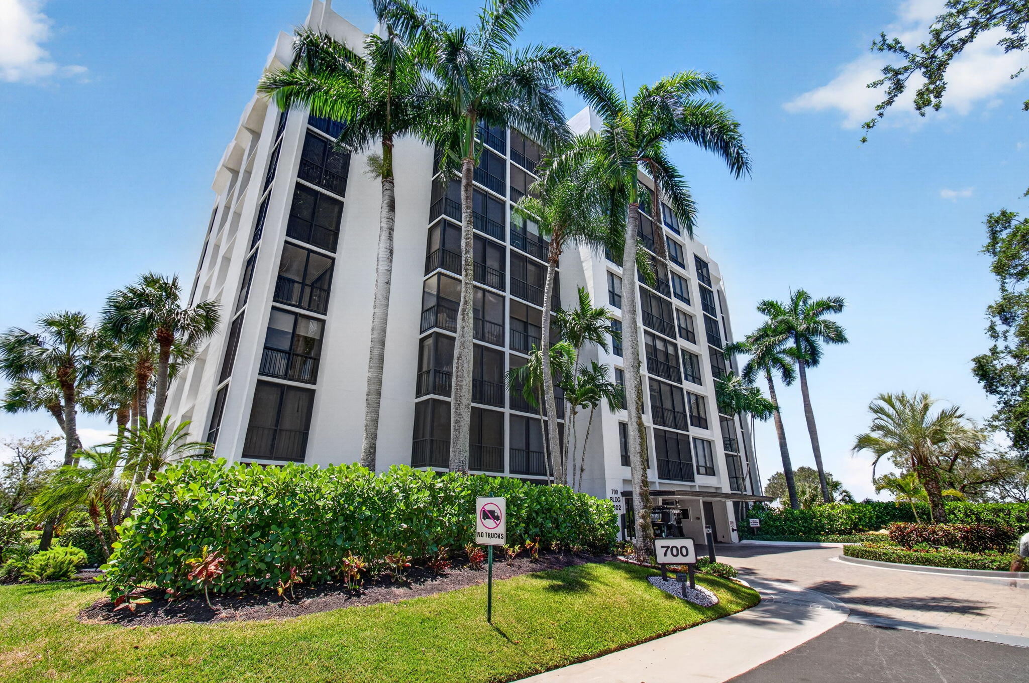 7802 Lakeside Boulevard, Unit 731 Boca Raton, FL 33434 - Photo 2 of 102 1-web-or-mls-DSC_6190