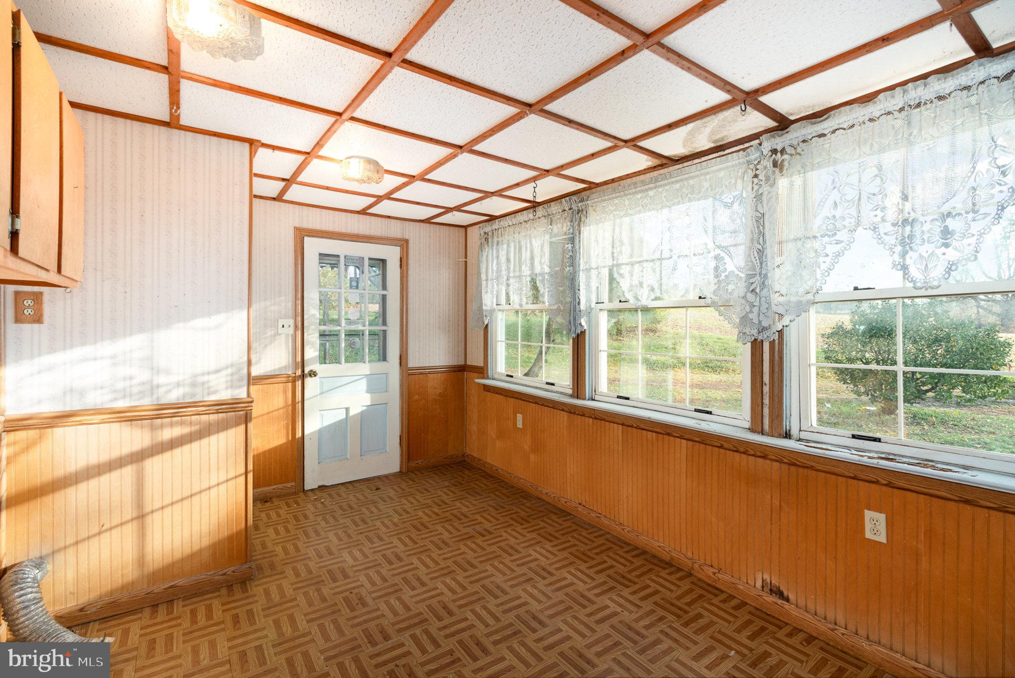 201 Kutz Road Carlisle, PA 17015 - Photo 5 of 29 Gallery Image 5