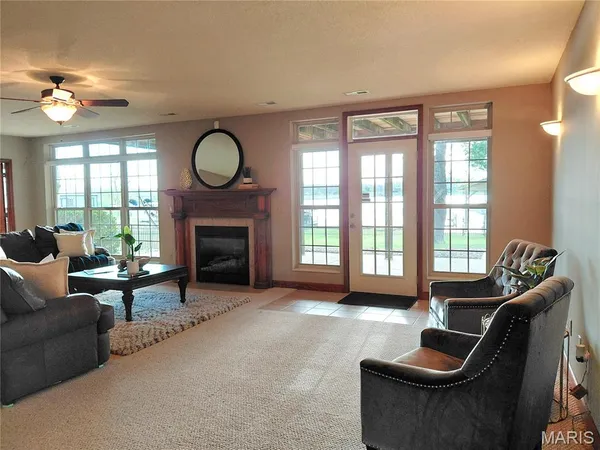 $700,000 | 500 Overlook Drive, Edwardsville, IL 62025