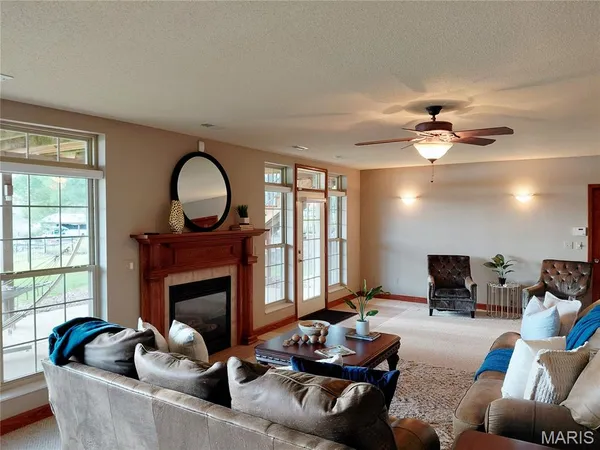 $700,000 | 500 Overlook Drive, Edwardsville, IL 62025