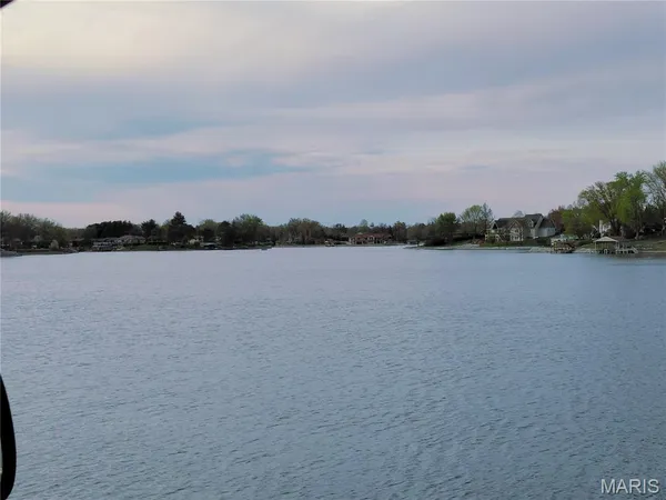 $700,000 | 500 Overlook Drive, Edwardsville, IL 62025