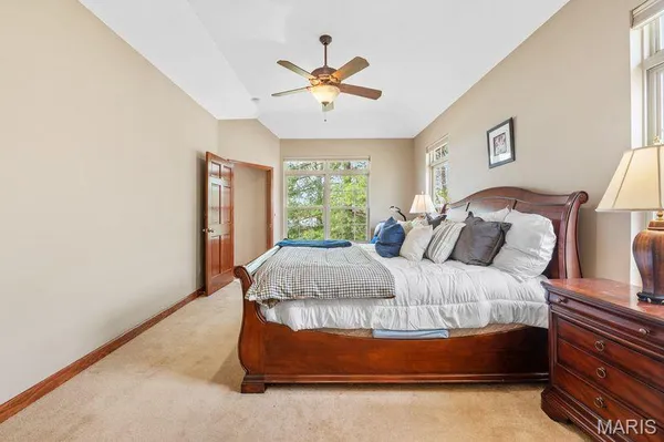 $700,000 | 500 Overlook Drive, Edwardsville, IL 62025