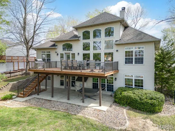 $700,000 | 500 Overlook Drive, Edwardsville, IL 62025