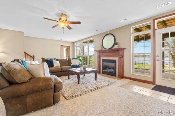 $700,000 | 500 Overlook Drive, Edwardsville, IL 62025