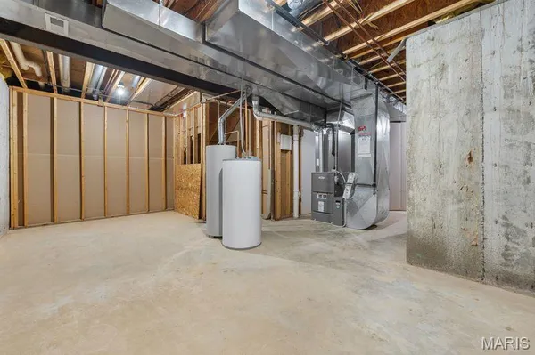 $700,000 | 500 Overlook Drive, Edwardsville, IL 62025