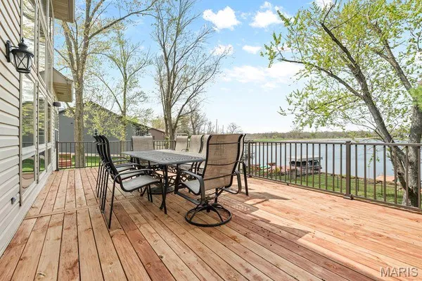 $700,000 | 500 Overlook Drive, Edwardsville, IL 62025