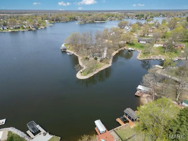 $700,000 | 500 Overlook Drive, Edwardsville, IL 62025