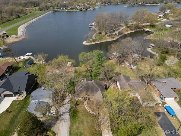 $700,000 | 500 Overlook Drive, Edwardsville, IL 62025