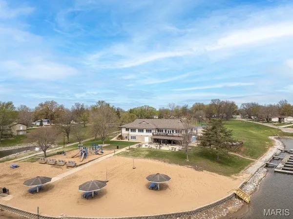 $700,000 | 500 Overlook Drive, Edwardsville, IL 62025