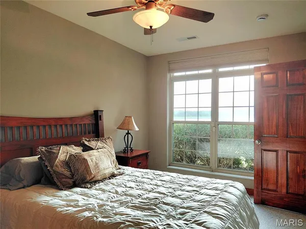 $700,000 | 500 Overlook Drive, Edwardsville, IL 62025