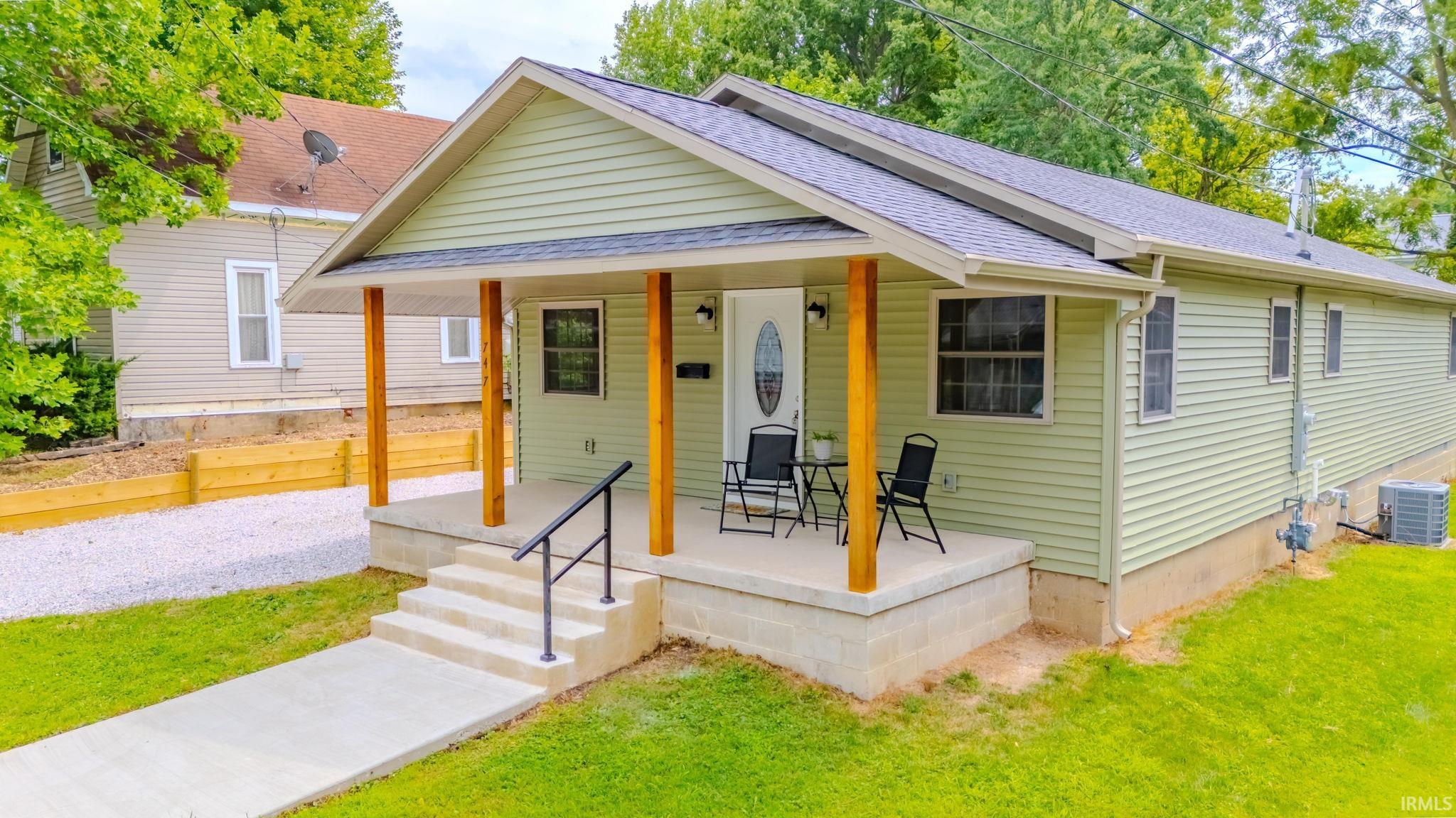 747 North Spring Street Wabash, IN 46992 - Photo 3 of 26