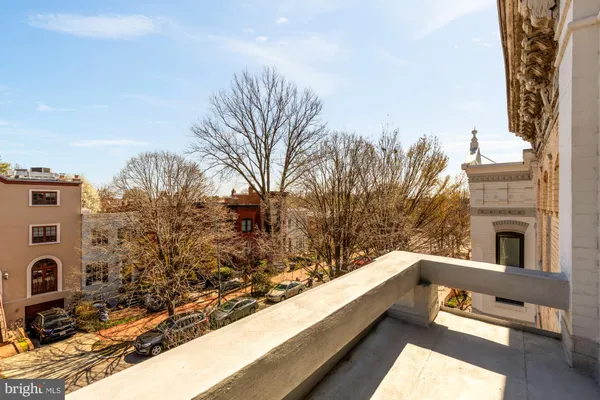 $1,745,000 | 111 5th Street Southeast, Washington, DC 20003