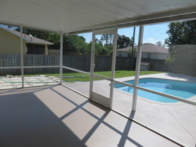 274 Southwest Ray Avenue Port St. Lucie, FL 34983 - Photo 13 of 18 IMG_8364