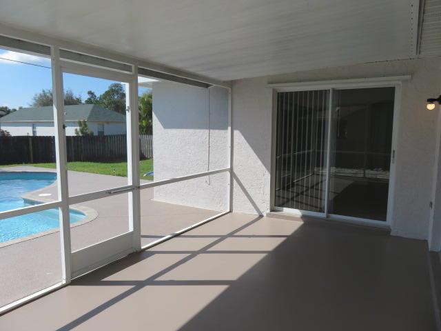 274 Southwest Ray Avenue Port St. Lucie, FL 34983 - Photo 14 of 18 IMG_8369