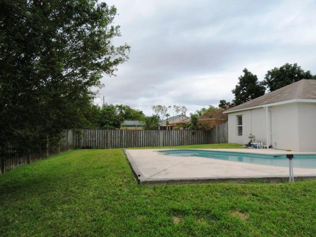 274 Southwest Ray Avenue Port St. Lucie, FL 34983 - Photo 18 of 18 Back yard 2
