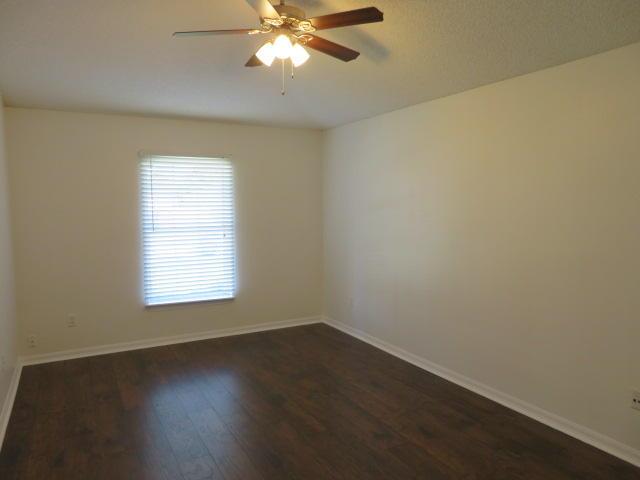 274 Southwest Ray Avenue Port St. Lucie, FL 34983 - Photo 6 of 18 IMG_8362
