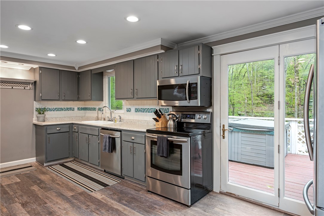 10 Log Road Harrisville, RI 02830 - Photo 10 of 27