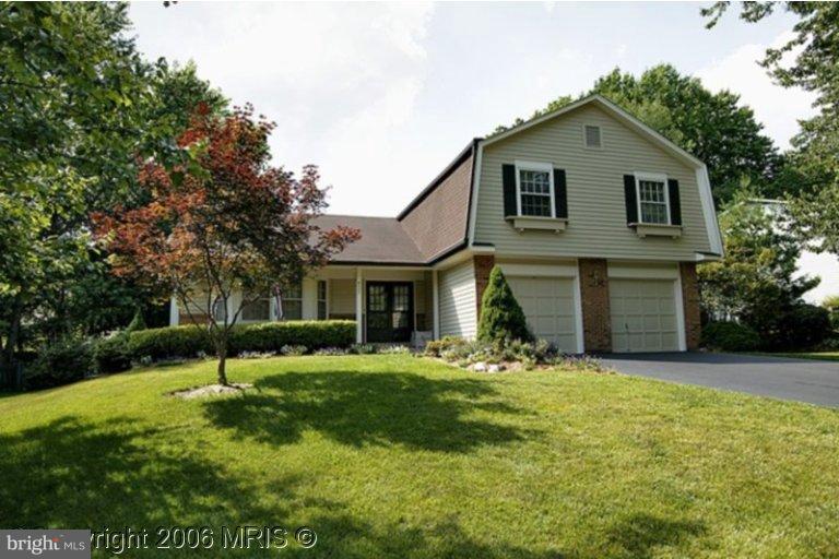 9227 Rockefeller Lane Springfield, VA 22153 - Photo 1 of 15 Exterior (Main)