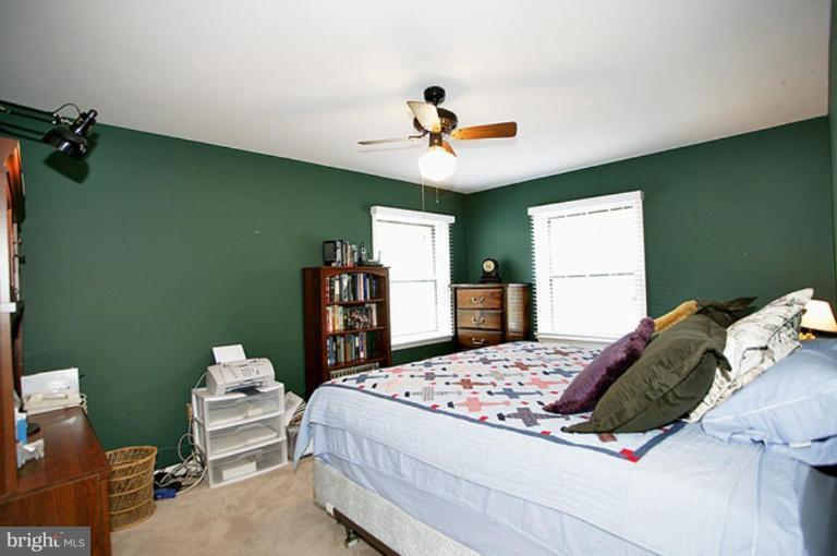 9227 Rockefeller Lane Springfield, VA 22153 - Photo 12 of 15 Bedroom #4