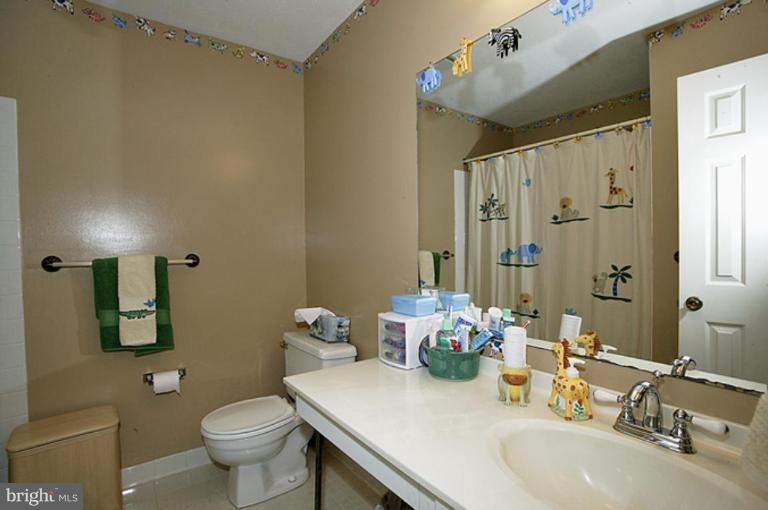 9227 Rockefeller Lane Springfield, VA 22153 - Photo 15 of 15 Bath #2