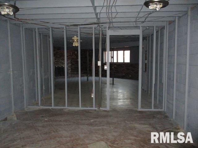 1123 Lakeview Road South Dahinda, IL 61428 - Photo 13 of 24 Gallery Image 13