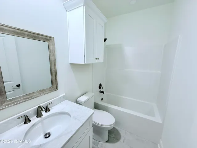 $242,500 | 102 Fig, Lafayette, LA 70506