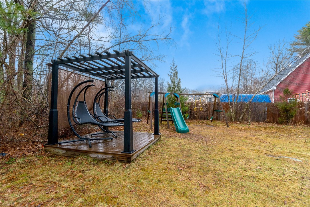 623 Rocky Hill Road Scituate, RI 02857 - Photo 13 of 43
