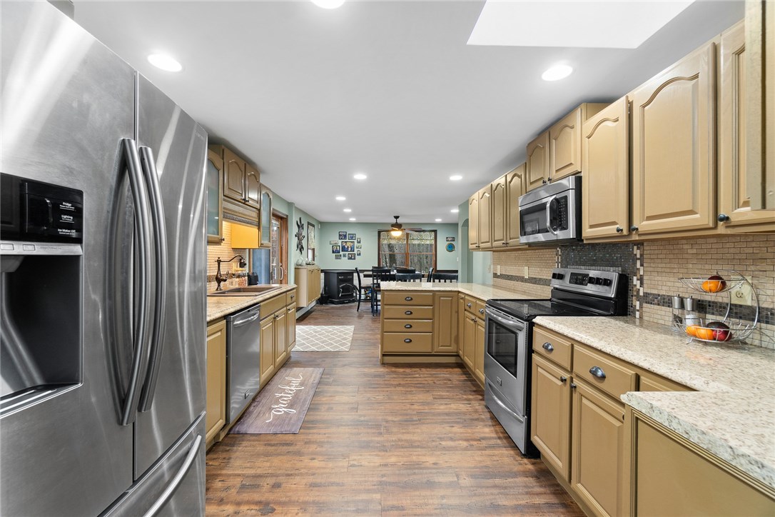 623 Rocky Hill Road Scituate, RI 02857 - Photo 16 of 43
