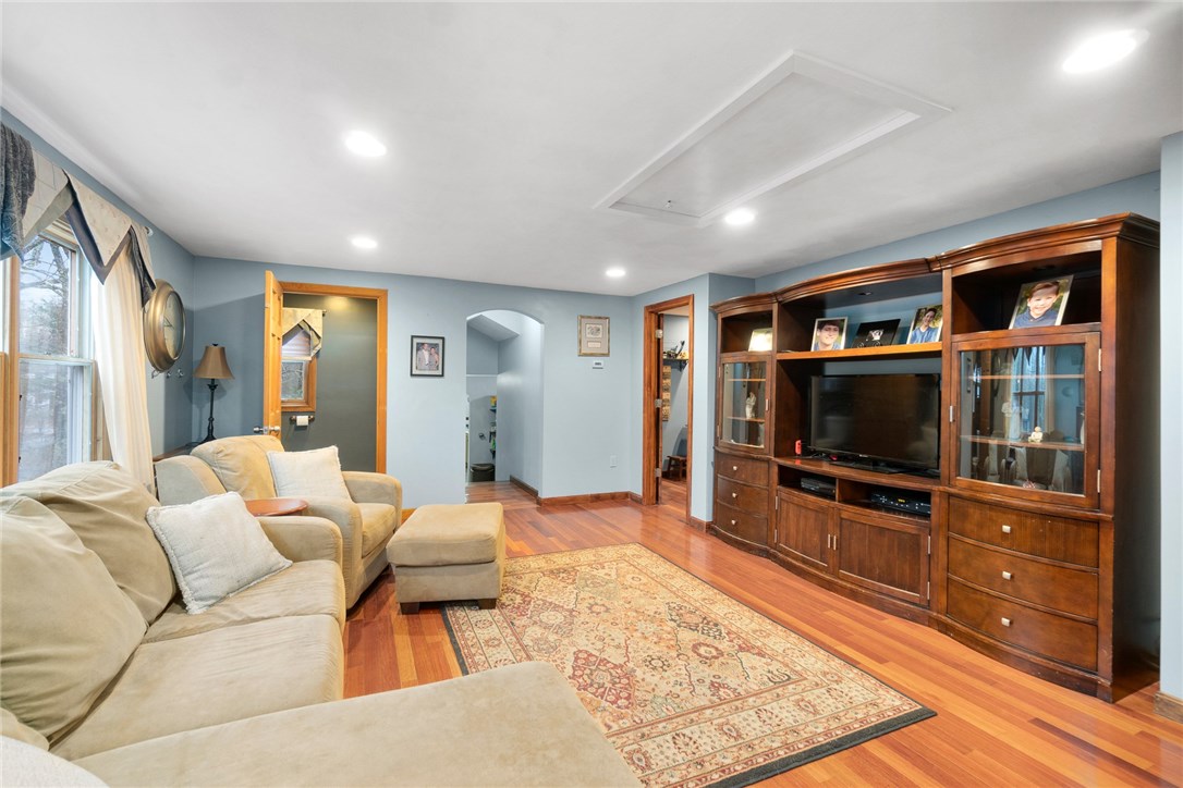623 Rocky Hill Road Scituate, RI 02857 - Photo 21 of 43
