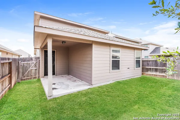 $1,700 | 10315 Green Branch, San Antonio, TX 78223