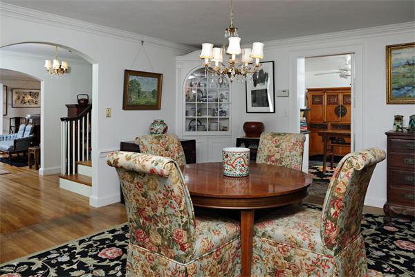 7 Dorset Road Newton, MA 02468 - Photo 3 of 7