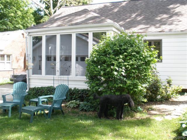 2667 Pembroke Road Birmingham, MI 48009 - Photo 17 of 18 P1010723