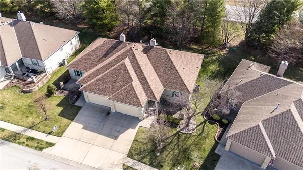 $365,000 | 4131 Southwest Homestead Drive, Lee's Summit, MO 64082