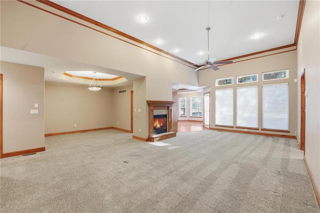 4131 Southwest Homestead Drive Lee's Summit, MO 64082 - Photo 5 of 50