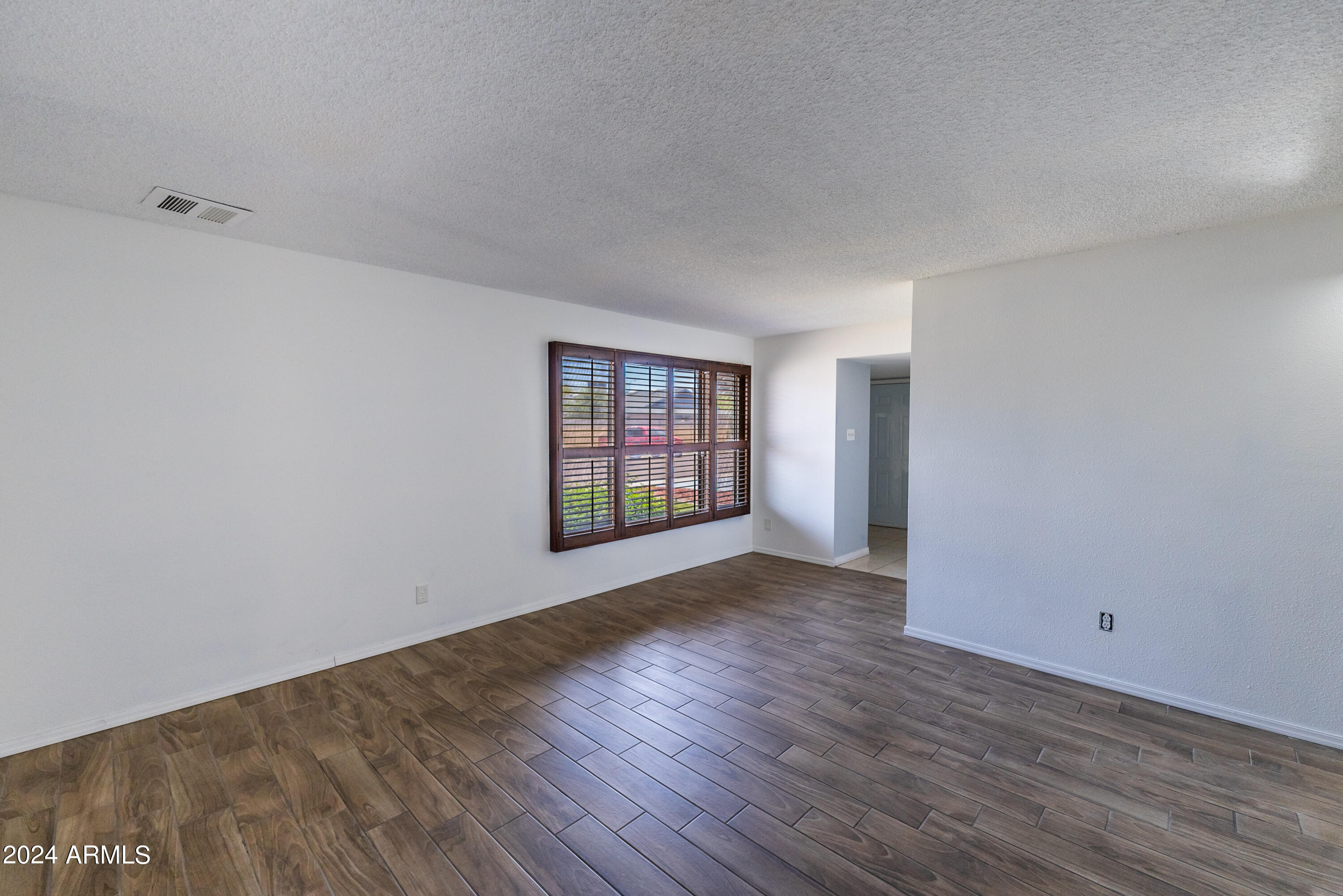6812 South Terrace Road Tempe, AZ 85283 - Photo 4 of 40 Terrace Rd