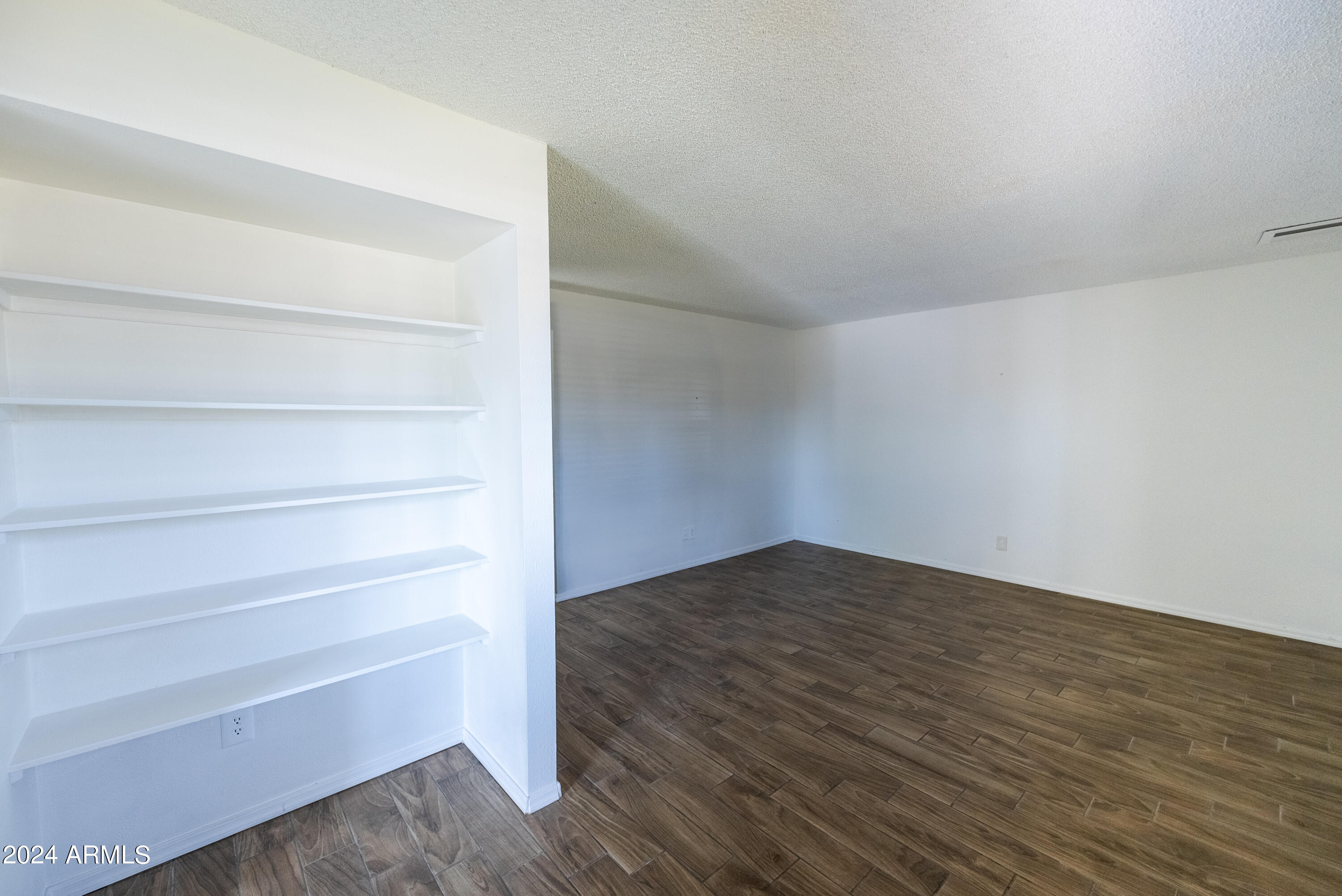 6812 South Terrace Road Tempe, AZ 85283 - Photo 6 of 40 Terrace Rd