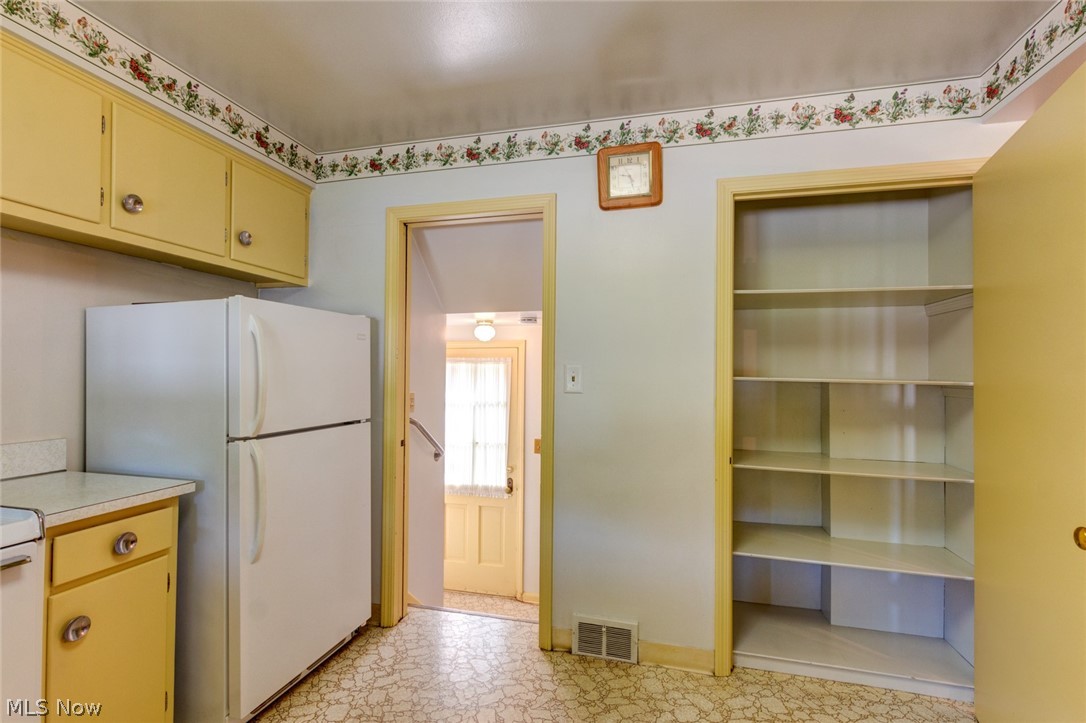 23801 Chardon Road Euclid, OH 44143 - Photo 7 of 26 Gallery Image 7